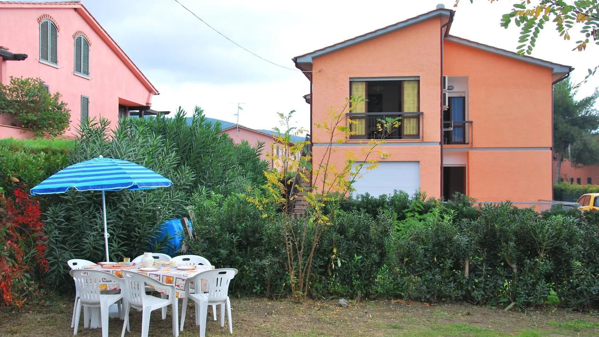 Appartamenti Margherita - Zona Mare Con Clima E Posti Auto Marina di Campo Italy