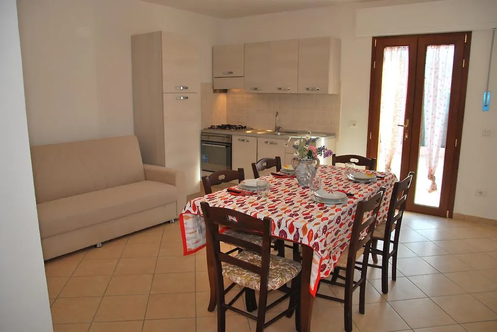 Holiday home Appartamenti Margherita - Zona Mare Con Clima E Posti Auto Marina di Campo